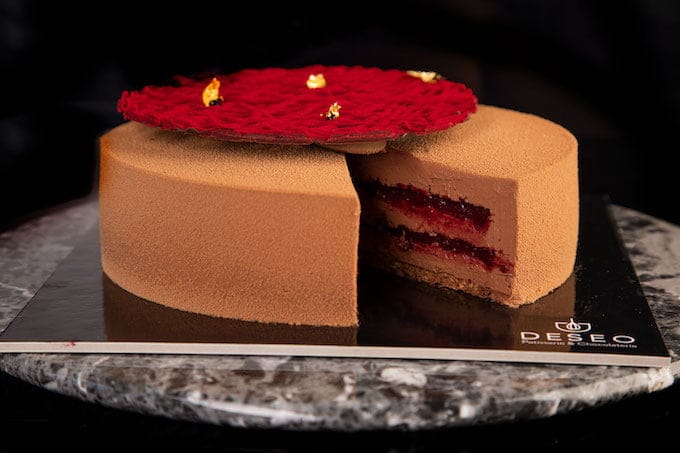 Luna cake