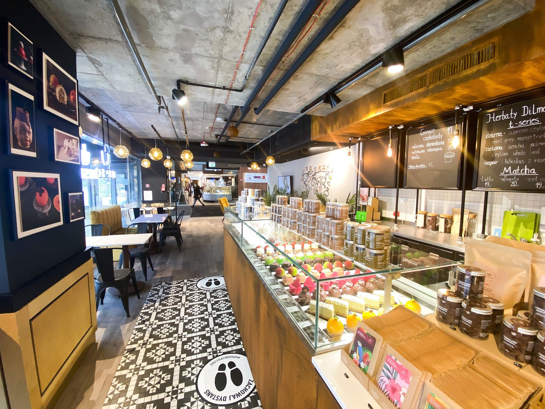 DESEO Patisserie & Chocolaterie - Stary Browar, ul. Półwiejska 42, 61-888 Poznań