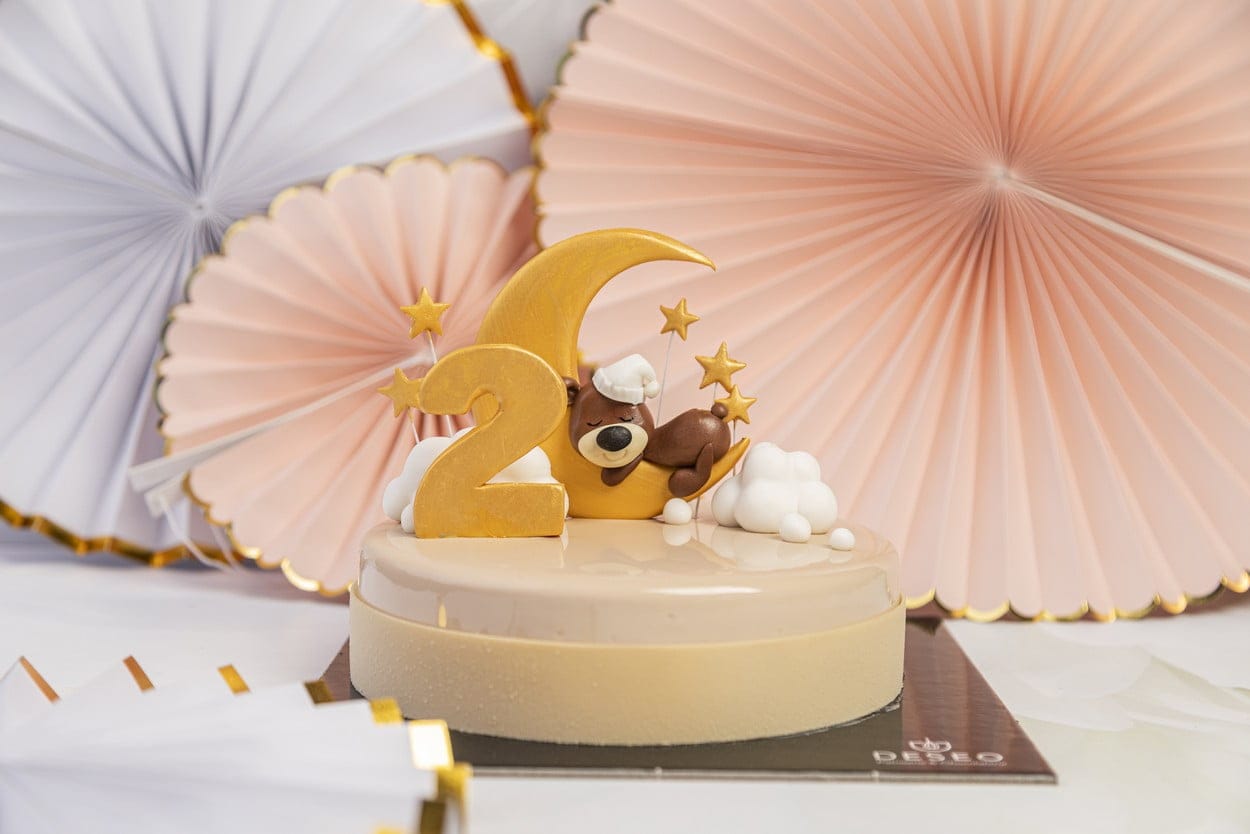 2nd birthday cake - Beige
