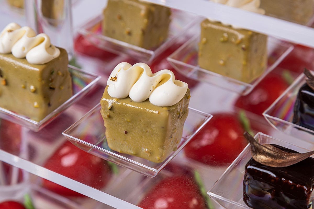 Słodki catering DESEO: Idealne rozwiązanie na Twoje wydarzenie!