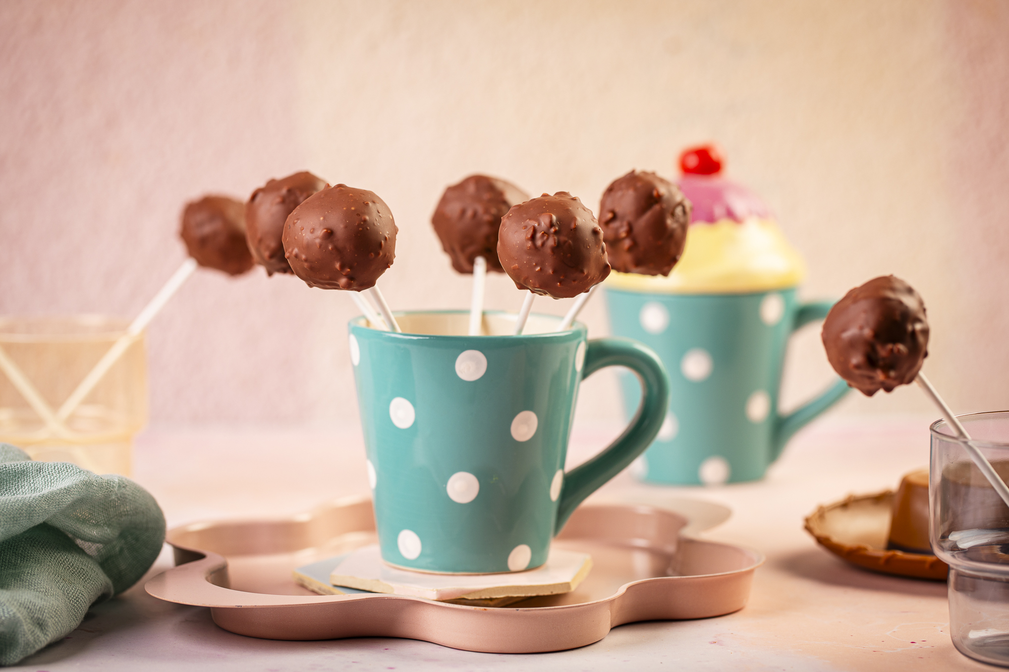 CAKE POPS – przekąska na każdą okazję!